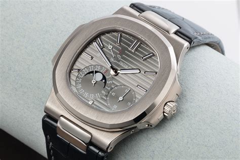 patek philippe 5712g 001 nautilus